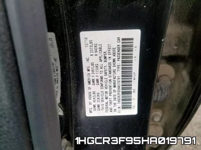 1HGCR3F95HA019791_10.webp