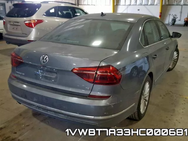 1VWBT7A33HC000681_4.webp