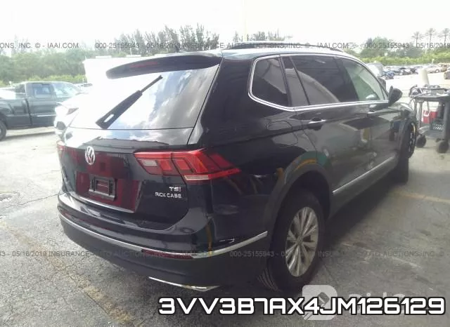 3VV3B7AX4JM126129_4.webp
