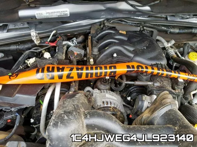 1C4HJWEG4JL923140_7.webp
