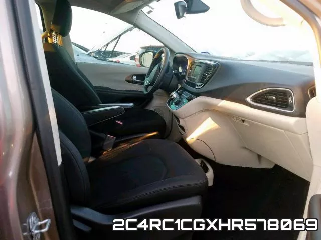 2C4RC1CGXHR578069_5.webp