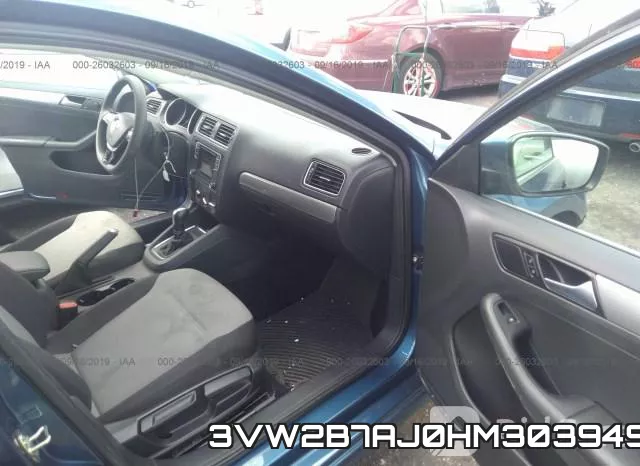 3VW2B7AJ0HM303949_5.webp