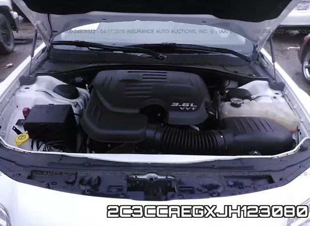 2C3CCAEGXJH123080_10.webp