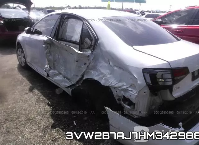 3VW2B7AJ7HM342988_6.webp