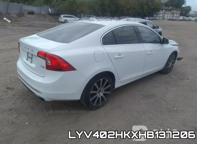 LYV402HKXHB137206