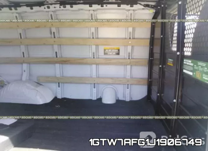 1GTW7AFG1J1906749_8.webp