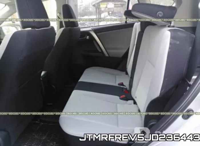 Toyota RAV4, Adventure/Xle