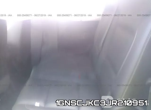 1GNSCJKC3JR210951_8.webp
