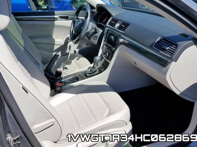 1VWGT7A34HC062869_5.webp