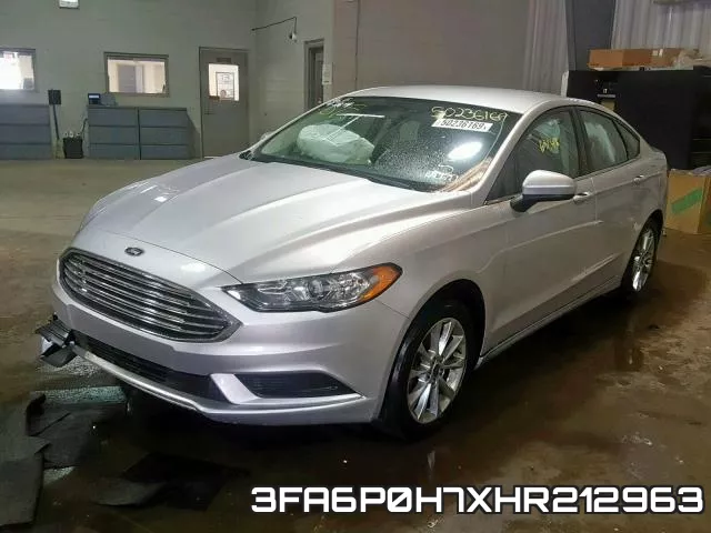 3FA6P0H7XHR212963_2.webp