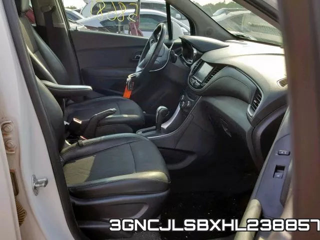 3GNCJLSBXHL238857_5.webp