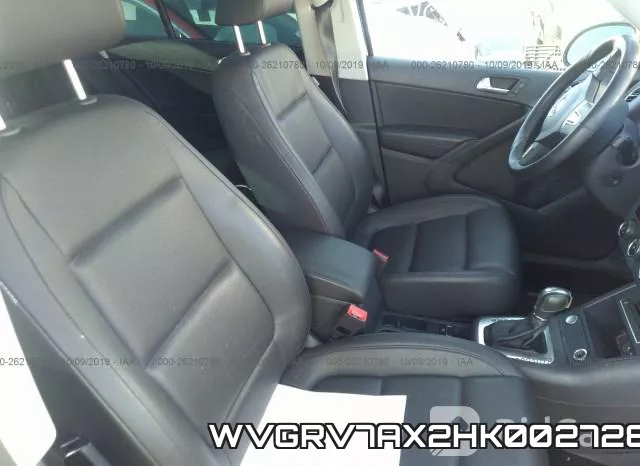 WVGRV7AX2HK002728