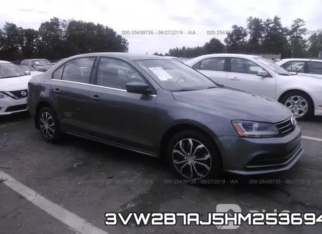 3VW2B7AJ5HM253694_1.webp