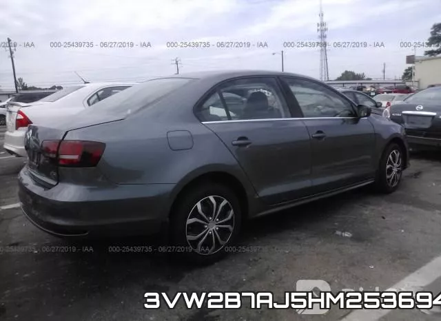 3VW2B7AJ5HM253694_4.webp