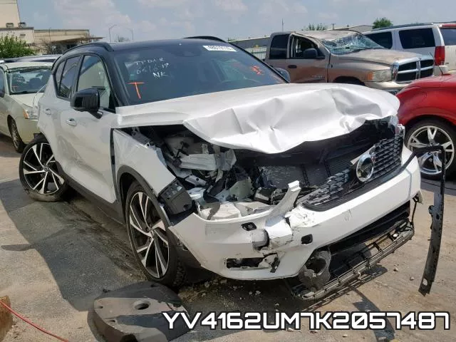 YV4162UM7K2057487_1.webp