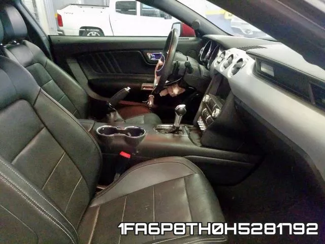 1FA6P8TH0H5281792_5.webp