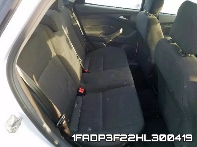 1FADP3F22HL300419_6.webp
