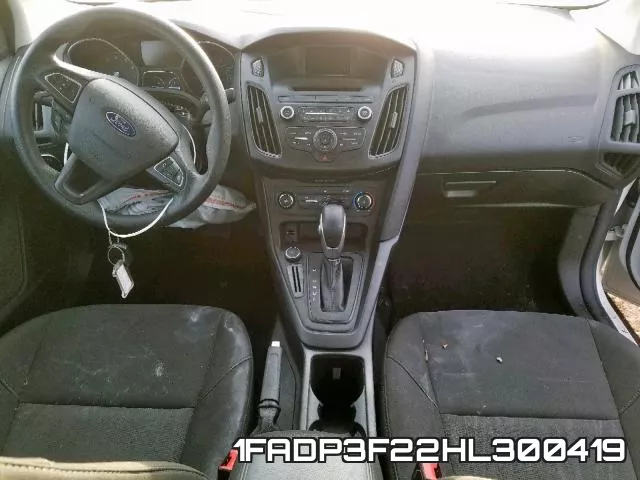 1FADP3F22HL300419_9.webp