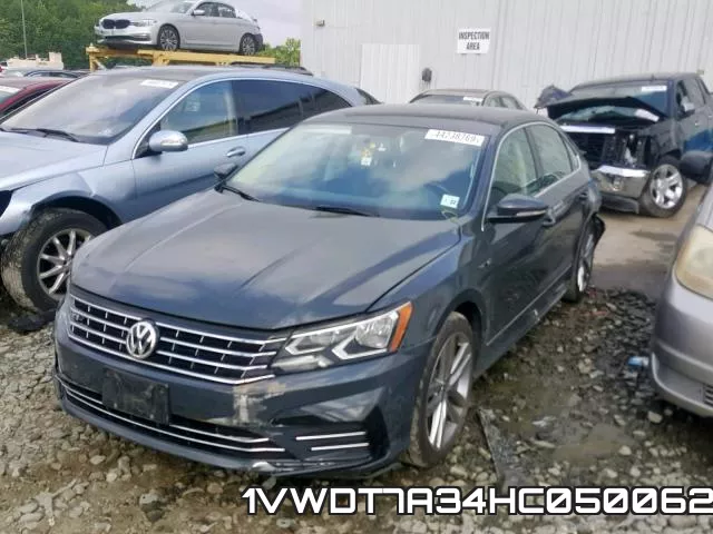 1VWDT7A34HC050062_2.webp