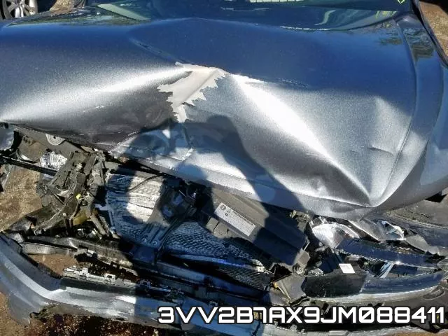 3VV2B7AX9JM088411_7.webp