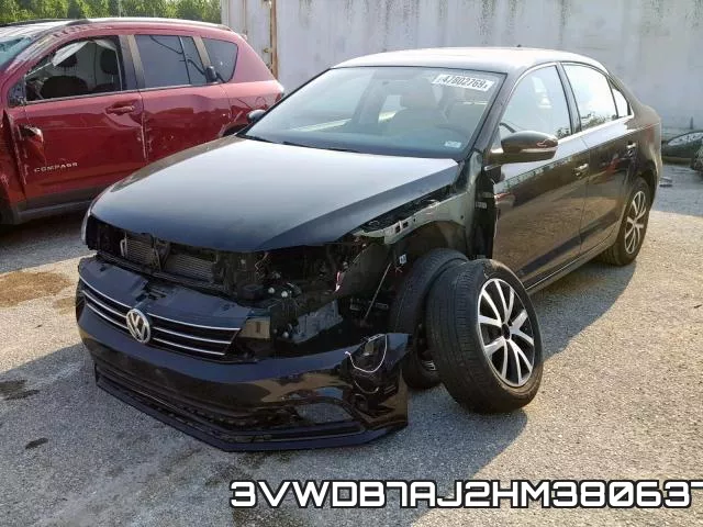 3VWDB7AJ2HM380637_2.webp