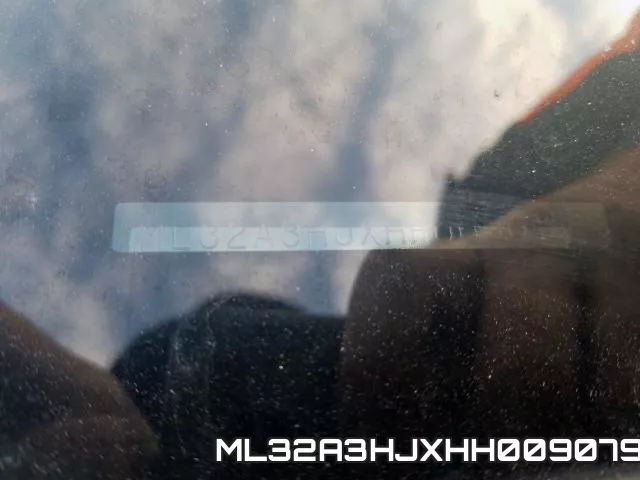ML32A3HJXHH009079_10.webp