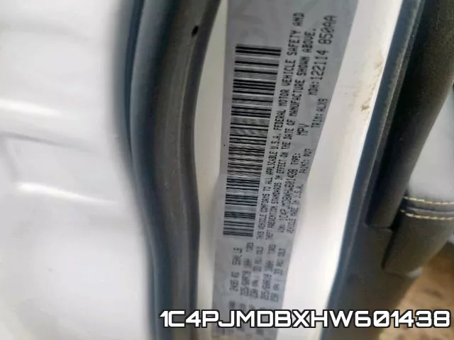 1C4PJMDBXHW601438_10.webp