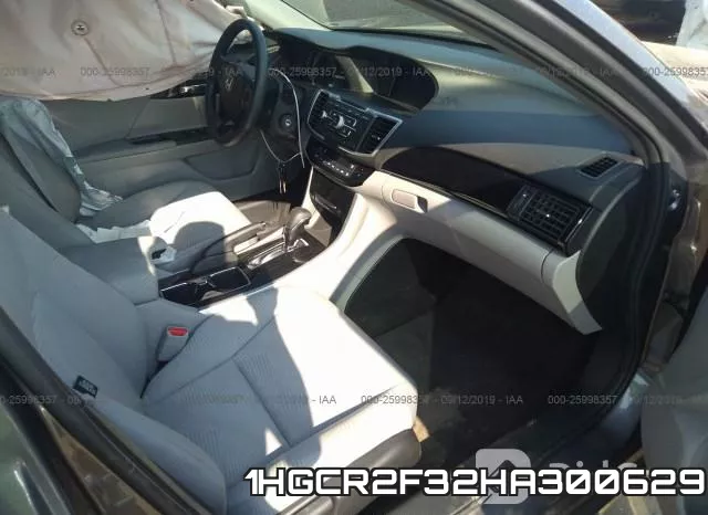 1HGCR2F32HA300629_5.webp