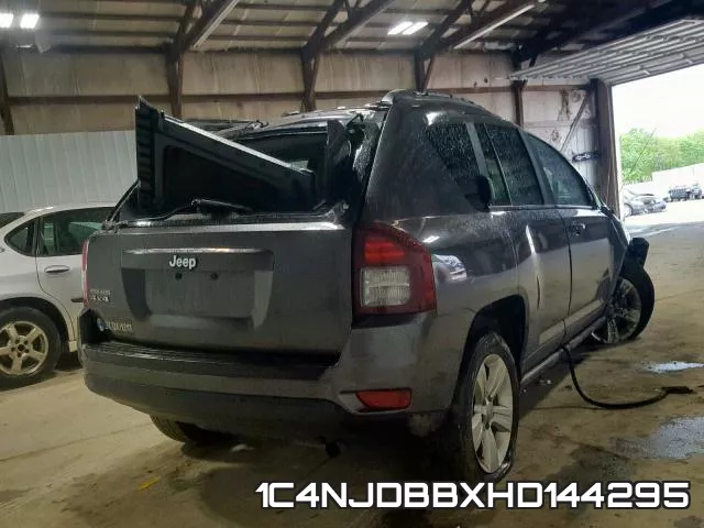 1C4NJDBBXHD144295_4.webp