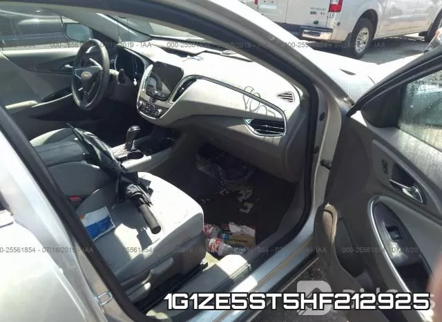 1G1ZE5ST5HF212925