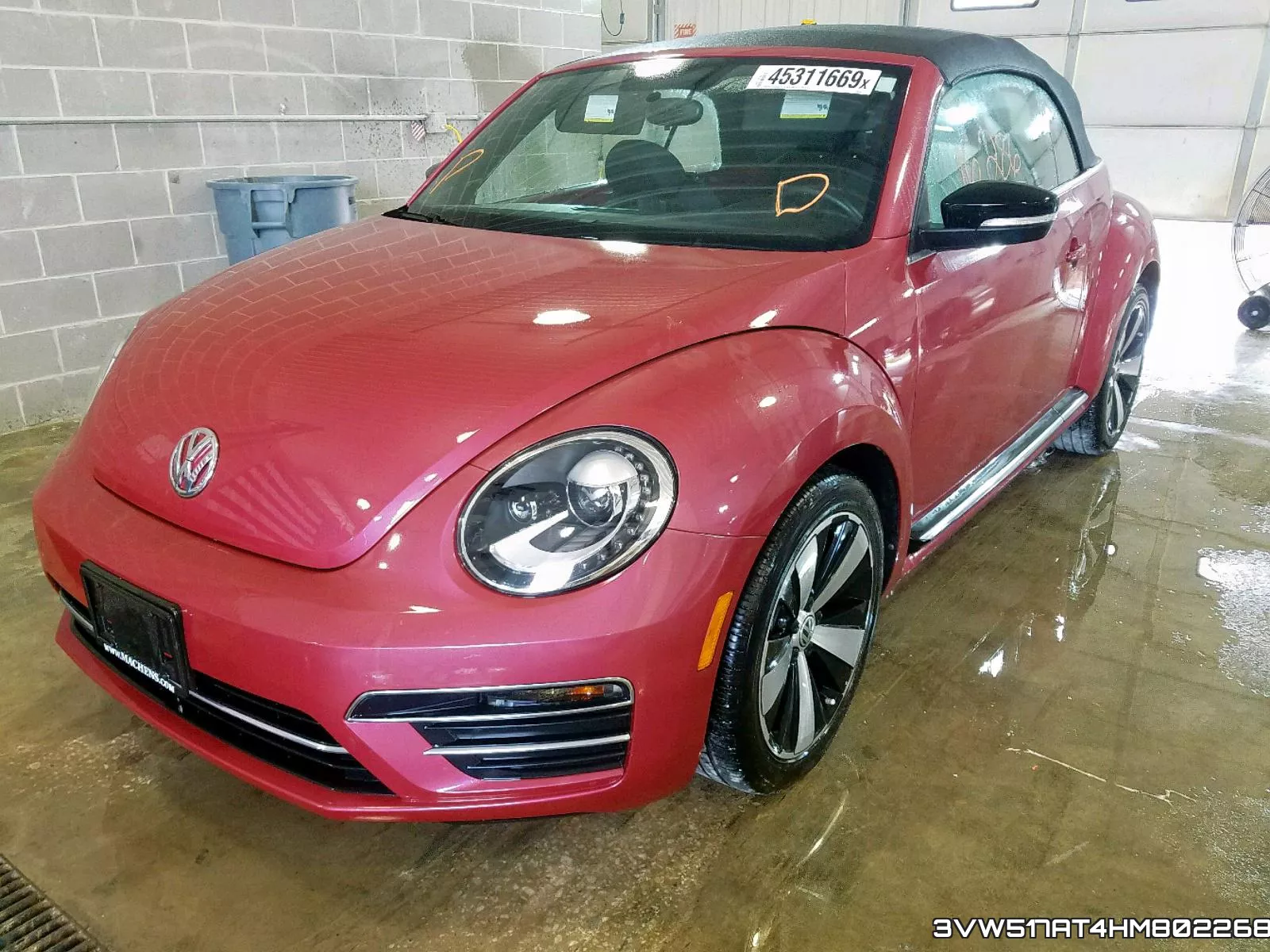 3VW517AT4HM802268_2.webp