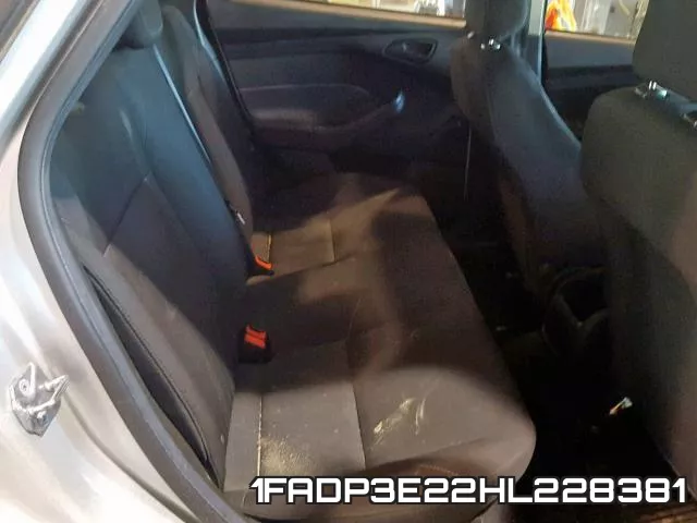 1FADP3E22HL228381_6.webp