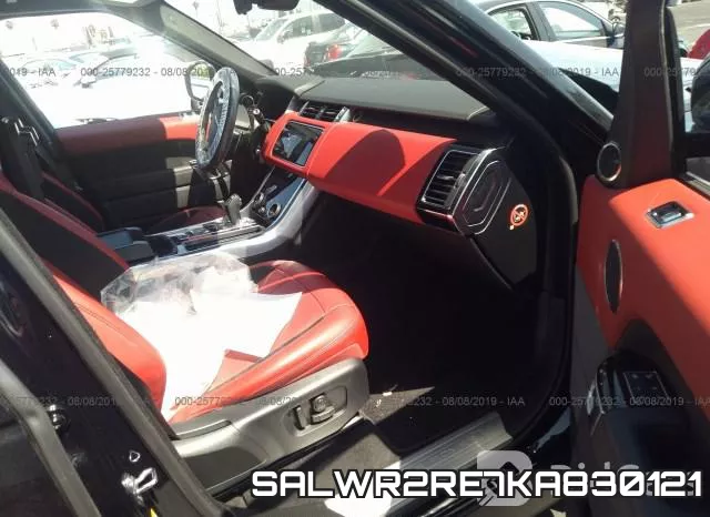 SALWR2RE7KA830121_5.webp