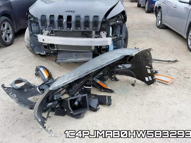 1C4PJMAB0HW583293_9.webp