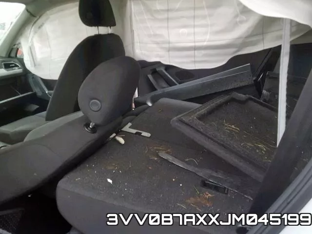 3VV0B7AXXJM045199_6.webp