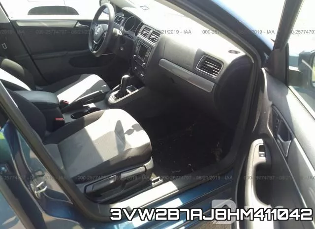 3VW2B7AJ8HM411042_5.webp