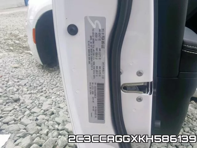 2C3CCAGGXKH586139_10.webp
