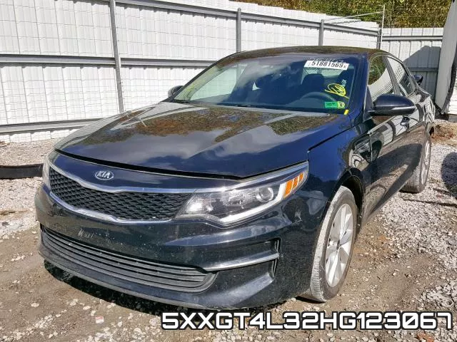 5XXGT4L32HG123067_2.webp