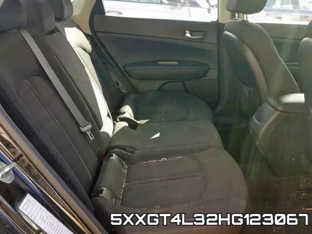 5XXGT4L32HG123067_6.webp