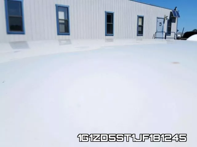 1G1ZD5ST1JF181245_9.webp