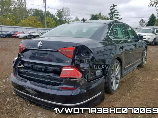 1VWDT7A38HC070069_4.webp