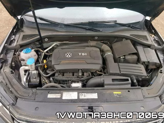 1VWDT7A38HC070069_7.webp
