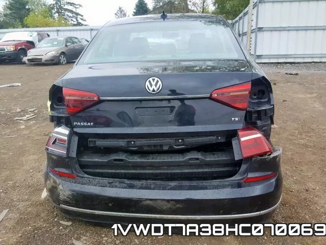 1VWDT7A38HC070069_9.webp