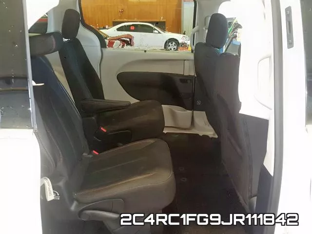 2C4RC1FG9JR111842_6.webp