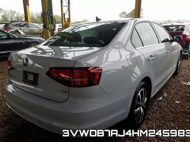 3VWDB7AJ4HM245983_4.webp