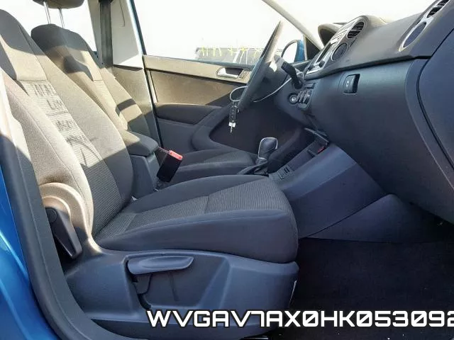 WVGAV7AX0HK053092_5.webp