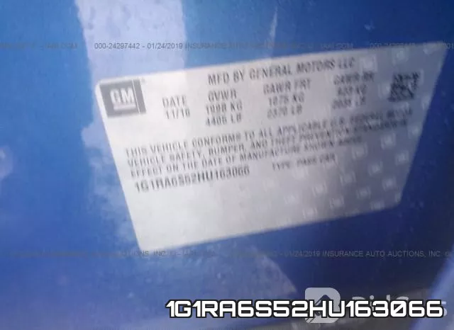 1G1RA6S52HU163066_9.webp