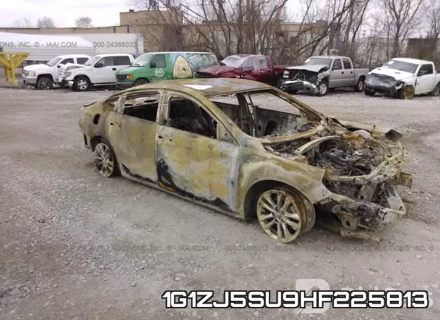1G1ZJ5SU9HF225813