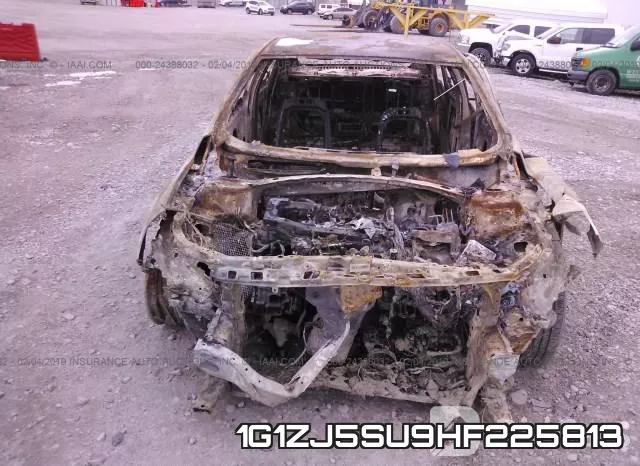 1G1ZJ5SU9HF225813_6.webp