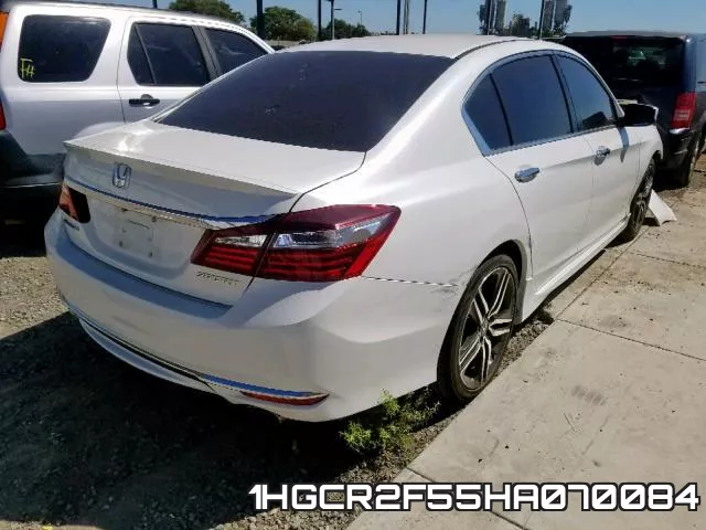 1HGCR2F55HA070084_4.webp